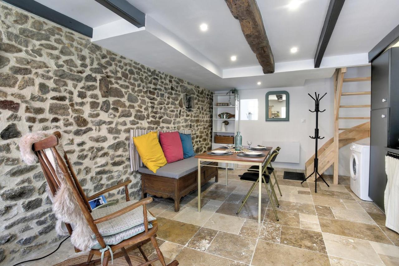 La Quinardais - Charmante Maison Avec Terrasse Saint-Samson-sur-Rance Экстерьер фото